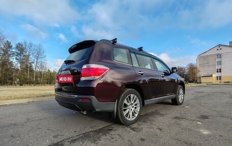 Toyota Highlander III, 2011 год, 1 440 000 рублей, 7 фотография