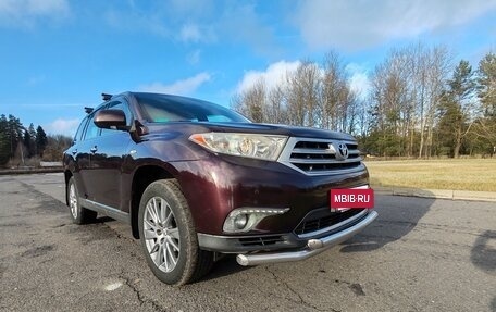 Toyota Highlander III, 2011 год, 1 440 000 рублей, 9 фотография