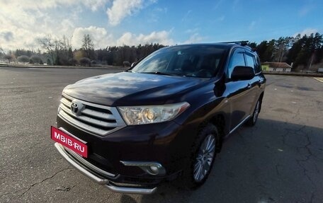 Toyota Highlander III, 2011 год, 1 440 000 рублей, 3 фотография
