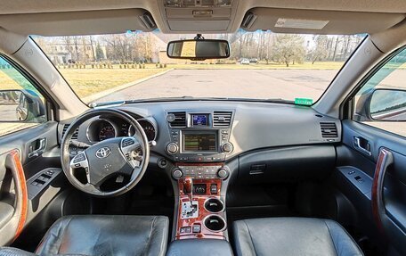 Toyota Highlander III, 2011 год, 1 440 000 рублей, 12 фотография