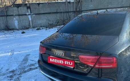 Audi A8, 2012 год, 1 850 000 рублей, 2 фотография
