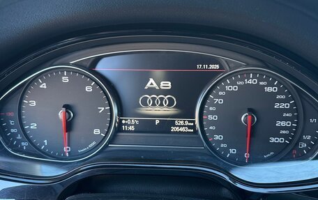 Audi A8, 2012 год, 1 850 000 рублей, 12 фотография