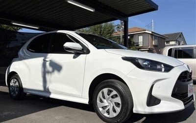 Toyota Yaris, 2022 год, 1 130 000 рублей, 1 фотография