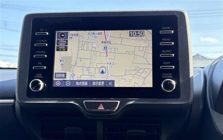 Toyota Yaris, 2022 год, 1 130 000 рублей, 14 фотография