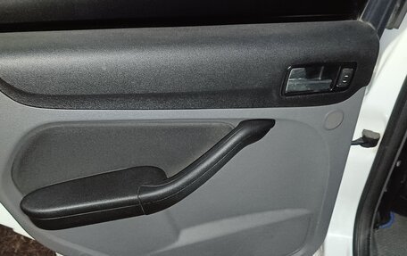 Ford Focus II рестайлинг, 2011 год, 800 000 рублей, 24 фотография