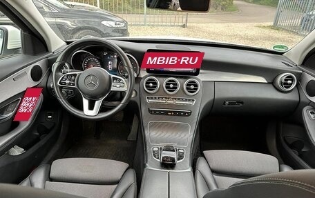 Mercedes-Benz C-Класс, 2019 год, 2 800 000 рублей, 4 фотография