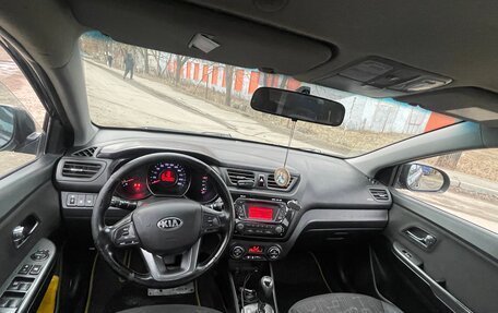KIA Rio III рестайлинг, 2013 год, 880 000 рублей, 16 фотография