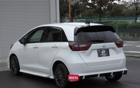 Honda Fit, 2021 год, 900 000 рублей, 8 фотография