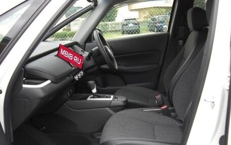 Honda Fit, 2021 год, 900 000 рублей, 15 фотография