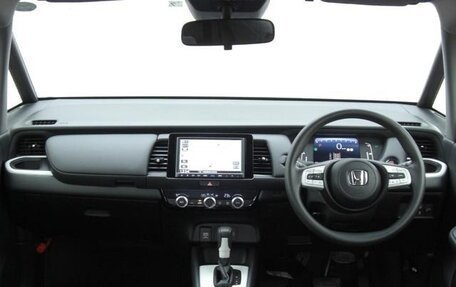 Honda Fit, 2021 год, 900 000 рублей, 16 фотография