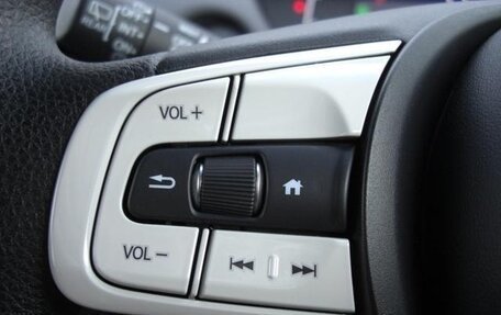 Honda Fit, 2021 год, 900 000 рублей, 20 фотография