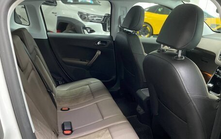 Peugeot 2008 II, 2014 год, 830 000 рублей, 12 фотография