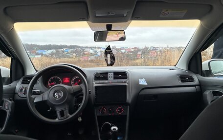 Volkswagen Polo VI (EU Market), 2011 год, 550 000 рублей, 1 фотография