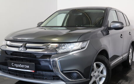 Mitsubishi Outlander III рестайлинг 3, 2017 год, 1 619 000 рублей, 3 фотография