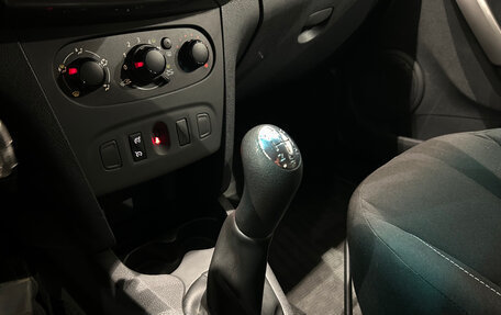 Renault Sandero II рестайлинг, 2016 год, 849 000 рублей, 16 фотография