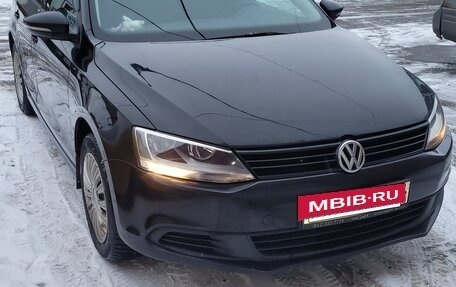 Volkswagen Jetta VI, 2012 год, 870 000 рублей, 3 фотография