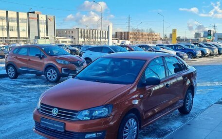 Volkswagen Polo VI (EU Market), 2017 год, 1 030 000 рублей, 3 фотография