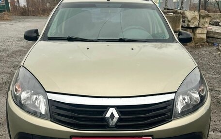 Renault Sandero I, 2012 год, 630 000 рублей, 1 фотография