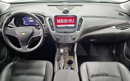 Chevrolet Malibu IX, 2022 год, 1 330 000 рублей, 7 фотография