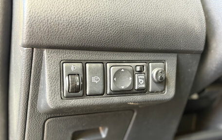 Nissan Tiida, 2011 год, 799 000 рублей, 23 фотография