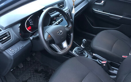 KIA Rio III рестайлинг, 2012 год, 750 000 рублей, 3 фотография