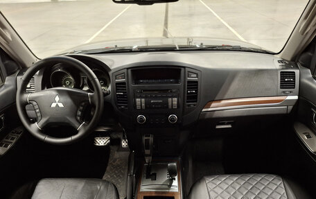 Mitsubishi Pajero IV, 2008 год, 1 700 000 рублей, 17 фотография