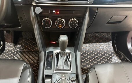 Mazda CX-4, 2022 год, 1 805 000 рублей, 9 фотография