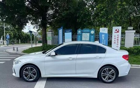 BMW 1 серия, 2022 год, 1 385 000 рублей, 4 фотография