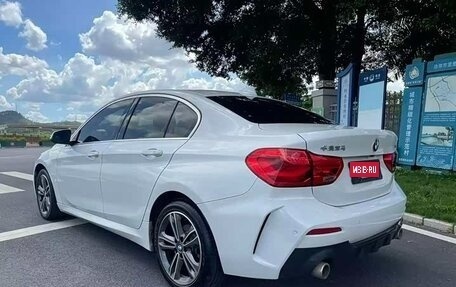 BMW 1 серия, 2022 год, 1 385 000 рублей, 5 фотография