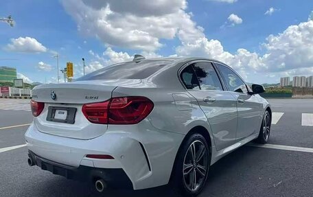 BMW 1 серия, 2022 год, 1 385 000 рублей, 7 фотография