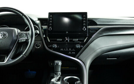 Toyota Camry, 2021 год, 3 689 000 рублей, 14 фотография