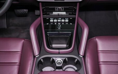 Porsche Cayenne III, 2025 год, 17 100 000 рублей, 30 фотография