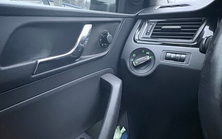 Skoda Rapid I, 2015 год, 1 180 000 рублей, 25 фотография