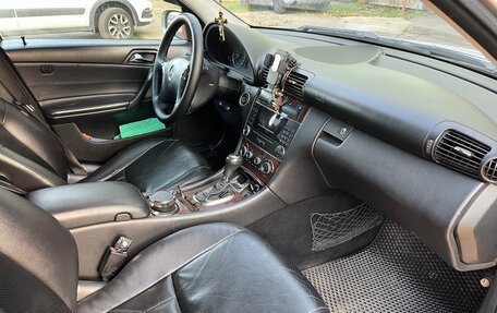 Mercedes-Benz C-Класс, 2004 год, 810 000 рублей, 4 фотография