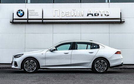 BMW 5 серия, 2025 год, 8 990 000 рублей, 7 фотография