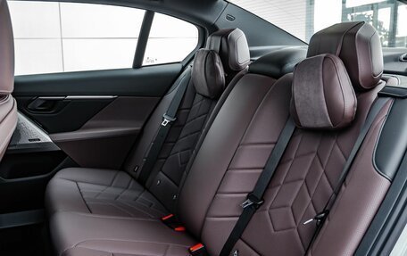 BMW 5 серия, 2025 год, 8 990 000 рублей, 13 фотография