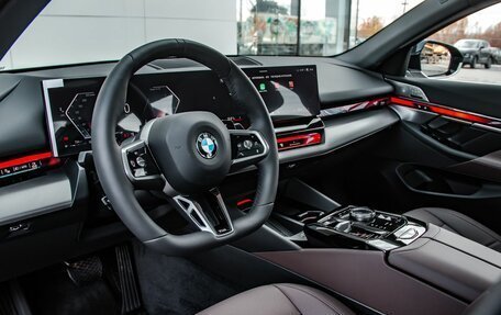 BMW 5 серия, 2025 год, 8 990 000 рублей, 18 фотография