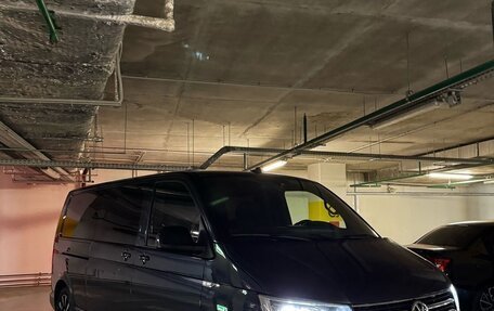 Volkswagen Caravelle T6 рестайлинг, 2018 год, 4 700 000 рублей, 1 фотография