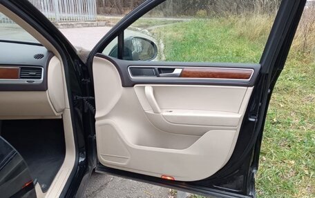 Volkswagen Touareg III, 2013 год, 1 990 000 рублей, 14 фотография