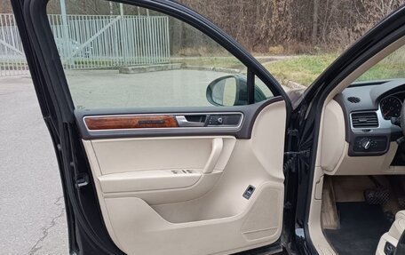 Volkswagen Touareg III, 2013 год, 1 990 000 рублей, 15 фотография