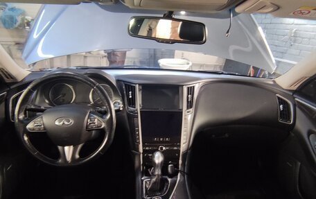 Infiniti Q50 I рестайлинг, 2014 год, 1 600 000 рублей, 14 фотография