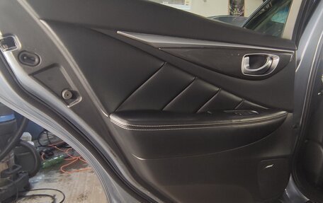 Infiniti Q50 I рестайлинг, 2014 год, 1 600 000 рублей, 18 фотография