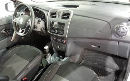 Renault Logan II, 2022 год, 1 255 000 рублей, 9 фотография