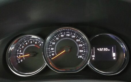 Renault Logan II, 2022 год, 1 255 000 рублей, 12 фотография