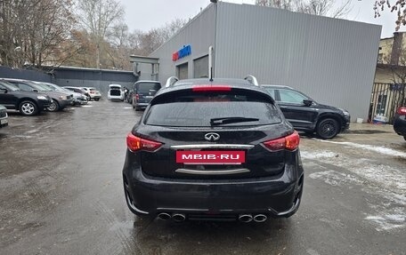 Infiniti QX70, 2014 год, 1 900 000 рублей, 8 фотография