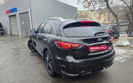 Infiniti QX70, 2014 год, 1 900 000 рублей, 9 фотография