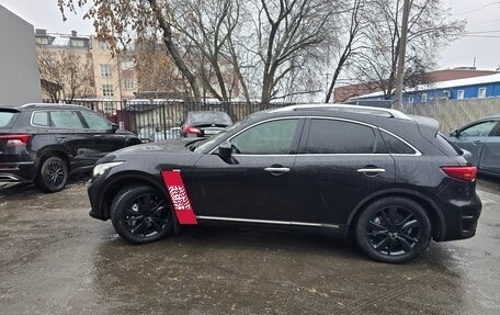 Infiniti QX70, 2014 год, 1 900 000 рублей, 10 фотография
