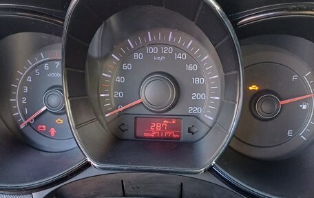 KIA Rio III рестайлинг, 2013 год, 500 000 рублей, 2 фотография