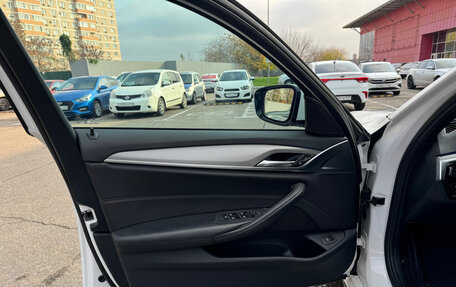 BMW 5 серия, 2017 год, 2 650 000 рублей, 19 фотография