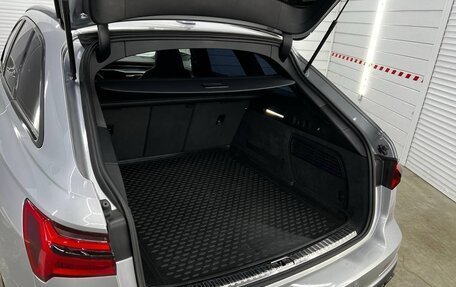 Audi A6, 2019 год, 5 300 000 рублей, 11 фотография